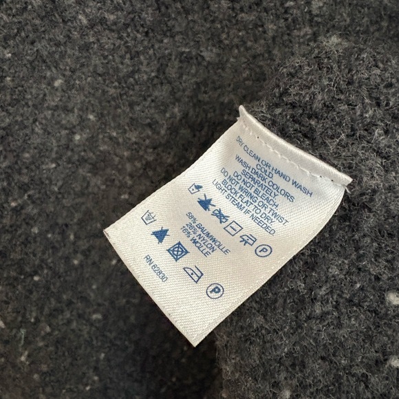 Lands' End Men's Dark Gray Knit Sweater - Picture 7 of 7